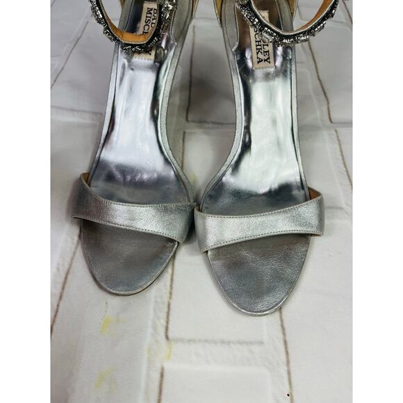 Badgley Mischka silver rhinestone ankle strap heeled sandals sz 10M - Picture 6 of 10